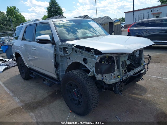 Toyota 4runner Sr5 Premium 2022 JTEFU5JR8N5257096 main image