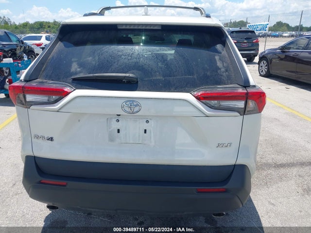 Toyota Rav4 Xle Premium 2021 2T3C1RFV8MW172232 Image 17