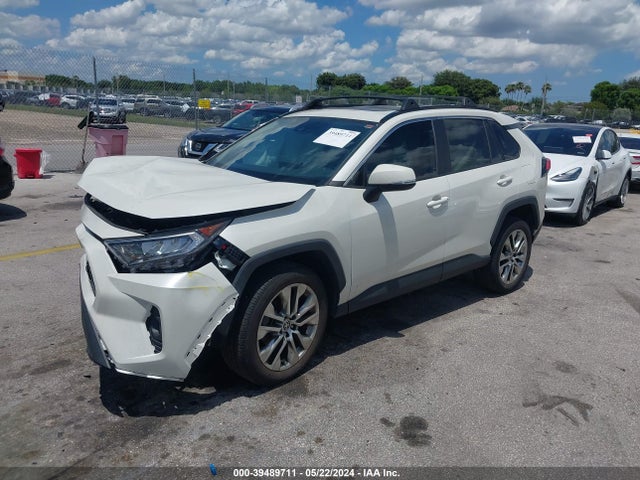 Toyota Rav4 Xle Premium 2021 2T3C1RFV8MW172232 Image 2