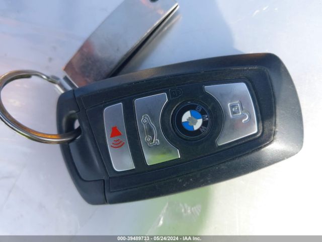 WBA8E5G35HNU42608 BMW 320i Xdrive