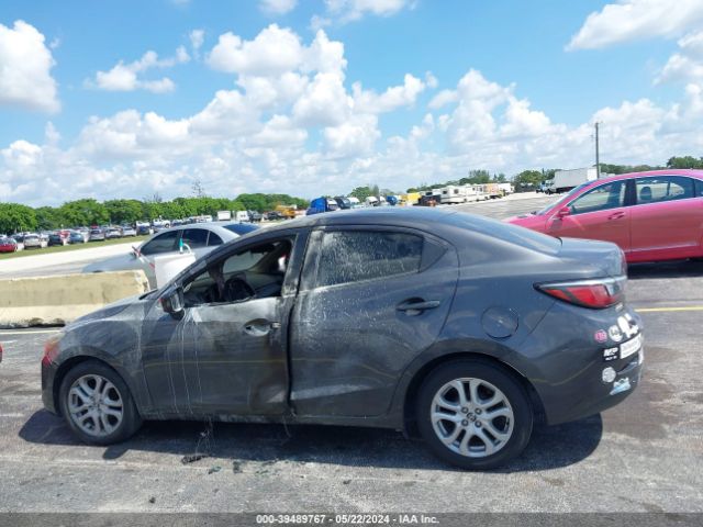 3MYDLBZV1GY113122 Scion IA