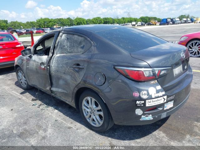3MYDLBZV1GY113122 Scion IA