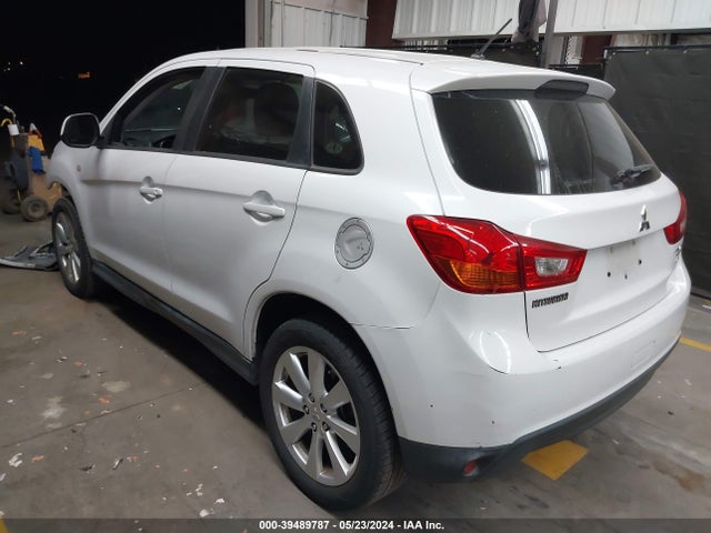4A4AP3AW0FE030933 Mitsubishi Outlander Sport Es