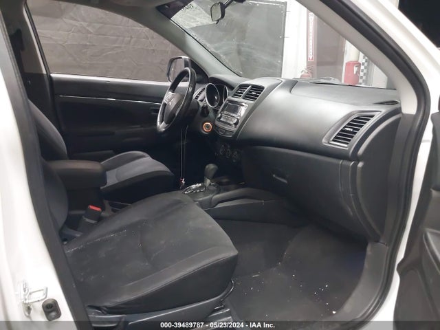4A4AP3AW0FE030933 Mitsubishi Outlander Sport Es