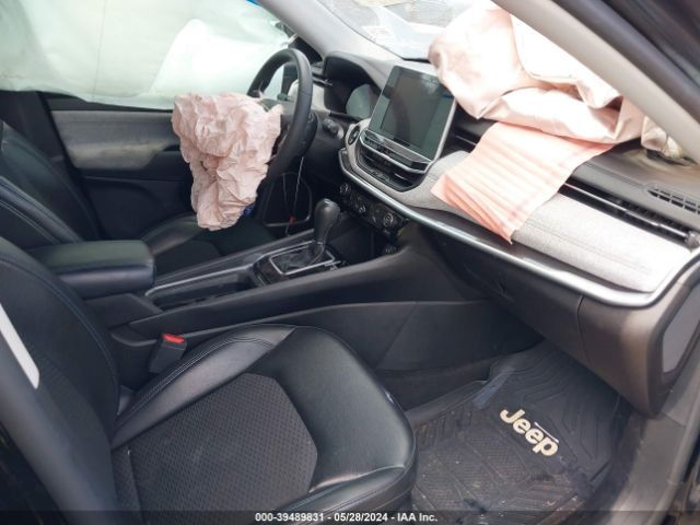 3C4NJCBB9NT156566 Jeep Compass Latitude Fwd