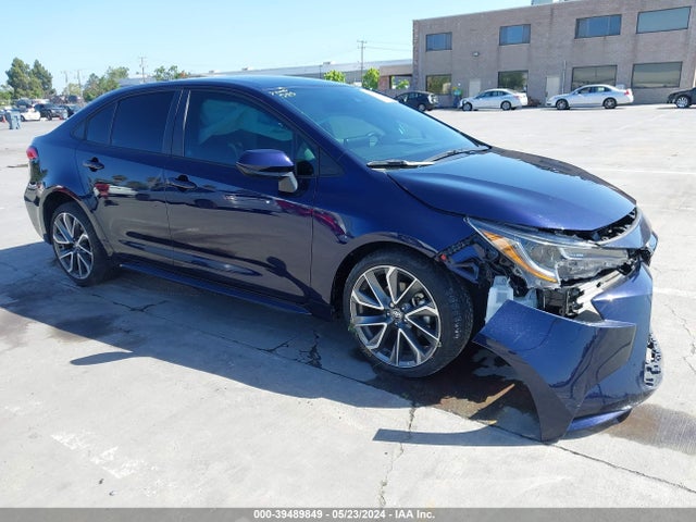 Toyota COROLLA LE 2022 5YFEPMAE5NP324240 Image 1