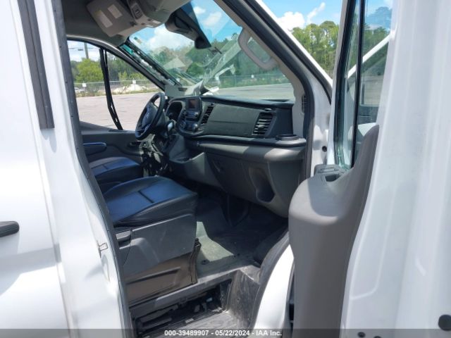 1FTBR3X81NKA34813 Ford Transit-250 Cargo Van