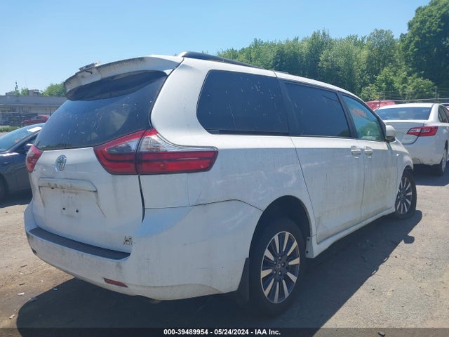 Toyota SIENNA LE 2020 5TDJZ3DCXLS236219 Image 4