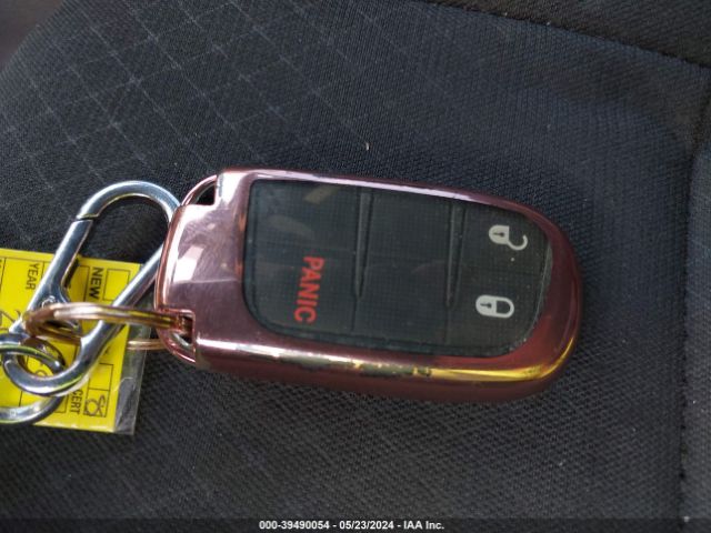 1C4RJEAG9JC338798 Jeep Grand Cherokee Laredo E 4x2