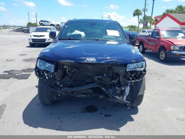 1C4RJEAG9JC338798 Jeep Grand Cherokee Laredo E 4x2
