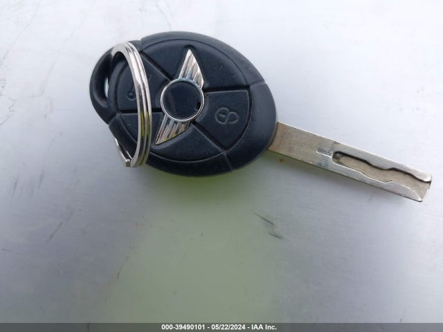 2005 MINI COOPER WMWRC33565TK61708 Photo 10