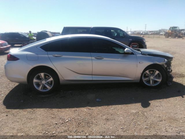 W04GL6SX6J1111404 Buick Regal Sportback Preferred