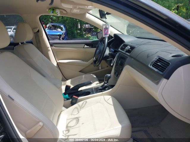 1VWAT7A32EC041133 Volkswagen Passat 1.8t Wolfsburg Edition