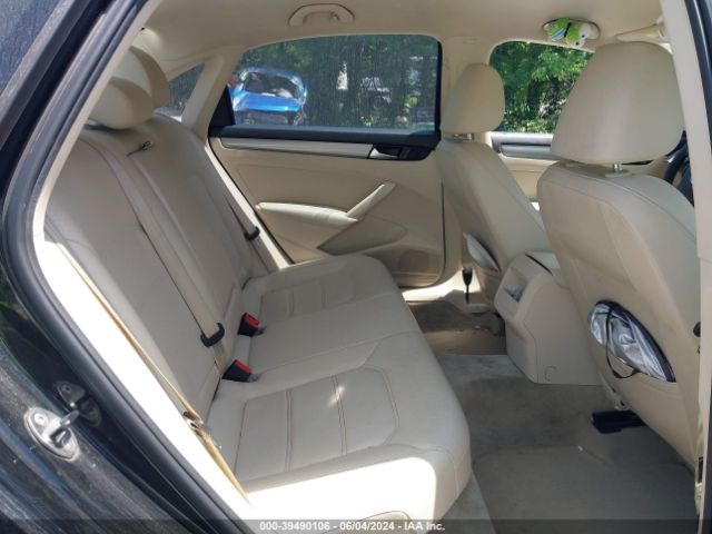 1VWAT7A32EC041133 Volkswagen Passat 1.8t Wolfsburg Edition