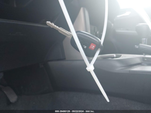 Toyota Rav4 Xle 2017 JTMWFREV5HD108135 Image 11