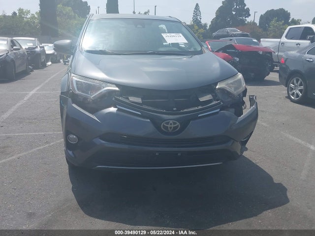 Toyota Rav4 Xle 2017 JTMWFREV5HD108135 Image 12