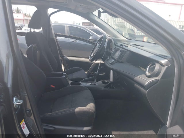 Toyota Rav4 Xle 2017 JTMWFREV5HD108135 Image 5