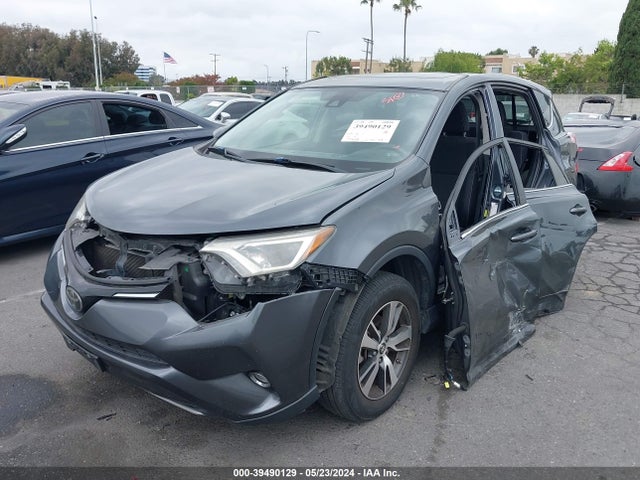 Toyota Rav4 Xle 2017 JTMWFREV5HD108135 Image 6