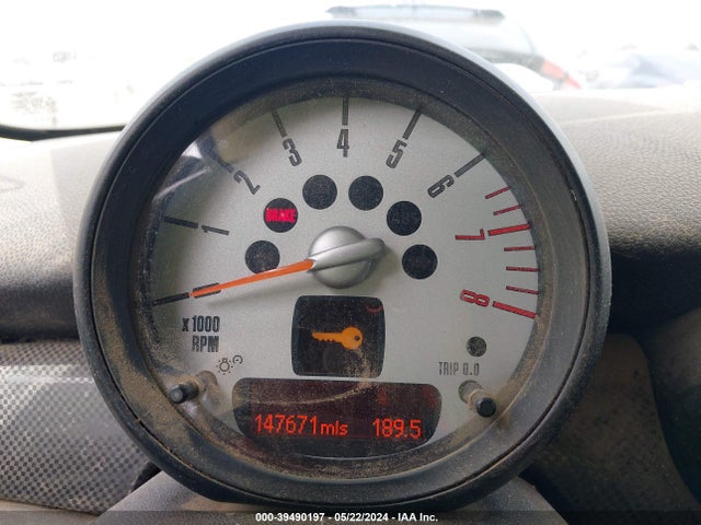 2011 MINI COOPER S WMWSV3C5XBTY23942 Photo 6