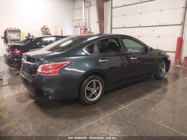 Nissan Altima 2.5 S 2014 1N4AL3AP2EN207627 Image 4