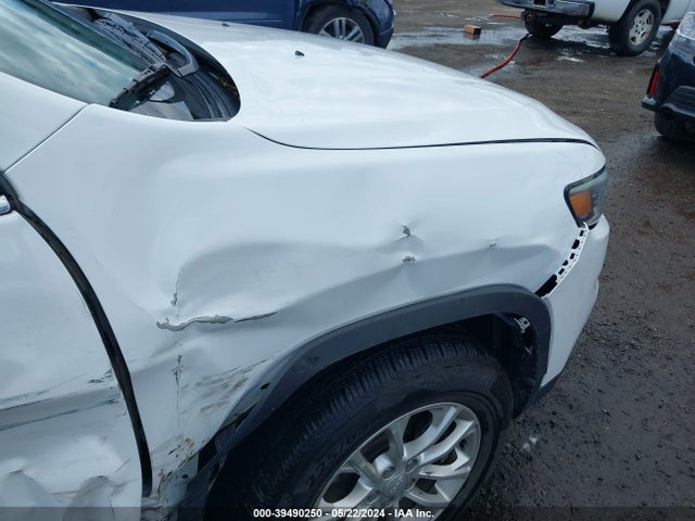 1C4PJMCB1KD355786 Jeep Cherokee Latitude 4x4