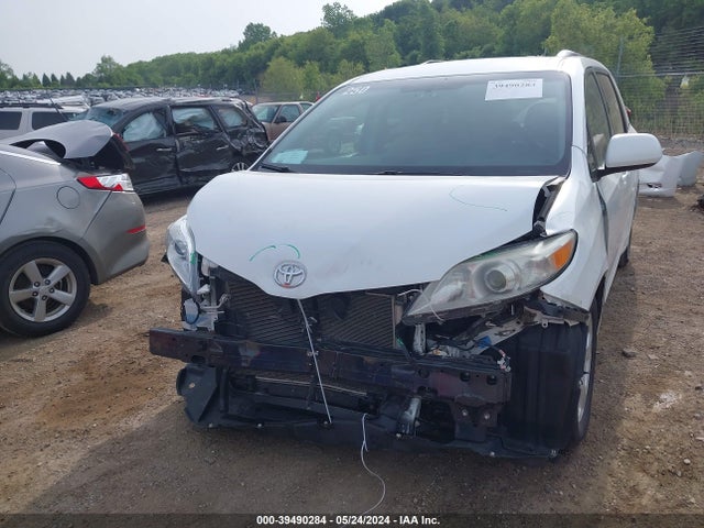 Toyota Sienna Le 8 Passenger 2015 5TDKK3DC4FS596664 Image 13