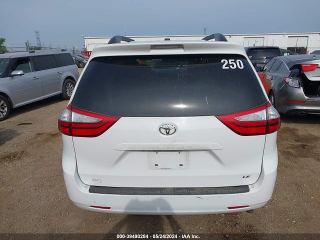 Toyota Sienna Le 8 Passenger 2015 5TDKK3DC4FS596664 Image 17