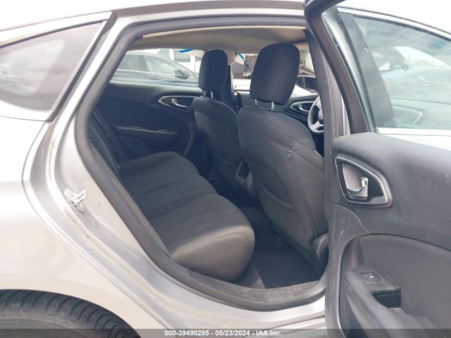 1C3CCCAB4GN137532 Chrysler 200 Limited