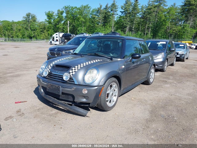 2005 MINI COOPER S WMWRE33575TL10912 Photo 1
