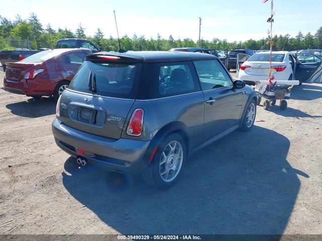 2005 MINI COOPER S WMWRE33575TL10912 Photo 3