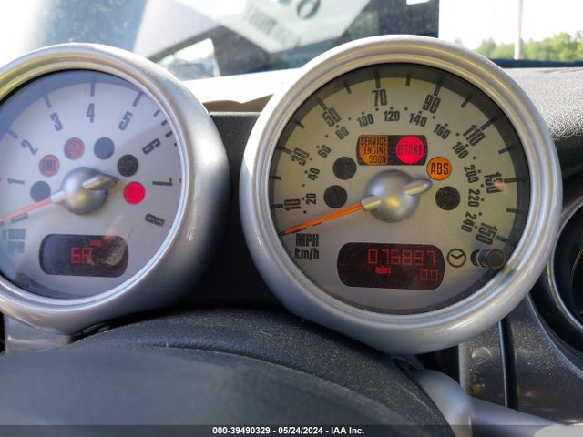 2005 MINI COOPER S WMWRE33575TL10912 Photo 6