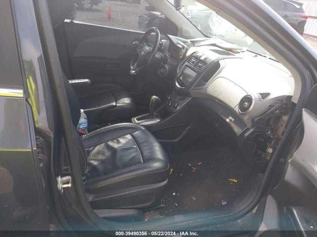 Chevrolet Sonic Ltz Auto 2015 1G1JE5SB2F4197569 Image 5