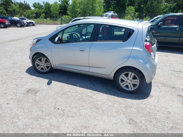 Chevrolet Spark Ls Cvt 2015 KL8CB6S90FC709176 Image 3