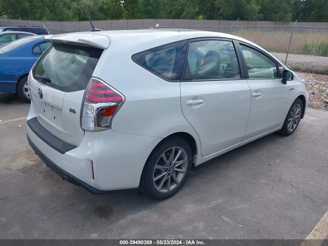Toyota Prius V Five 2017 JTDZN3EU9HJ057535 Image 4
