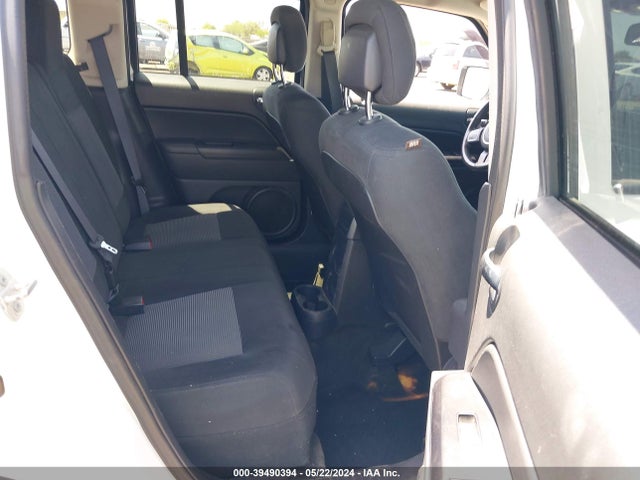 Jeep Patriot Latitude 2016 1C4NJPFA7GD612906 Image 8