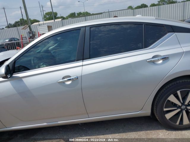 1N4BL4DW1MN313045 Nissan Altima Sv Intelligent Awd