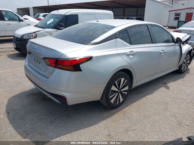 1N4BL4DW1MN313045 Nissan Altima Sv Intelligent Awd