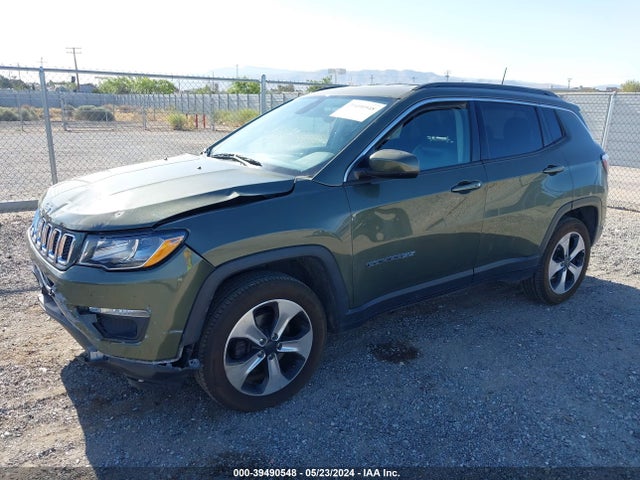 3C4NJDBBXJT104038 Jeep Compass Latitude 4x4