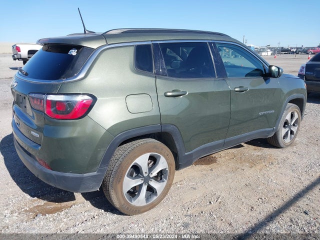 3C4NJDBBXJT104038 Jeep Compass Latitude 4x4