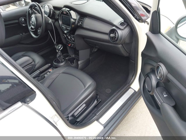 2019 MINI HARDTOP WMWXU1C56K2J03170 Photo 4