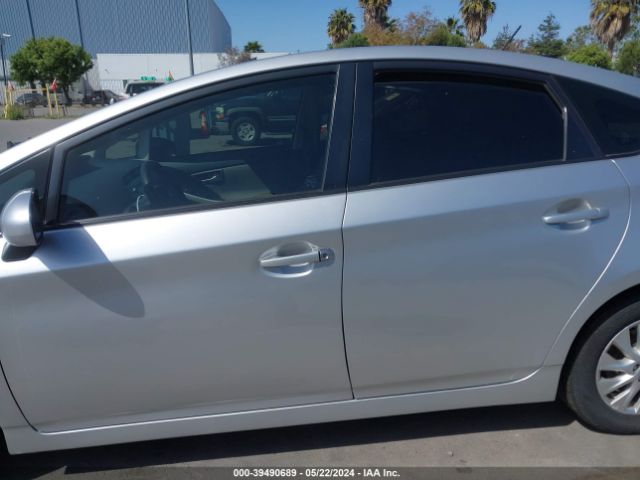 JTDKN3DP8F3068511 Toyota Prius Plug-in Base (cvt)