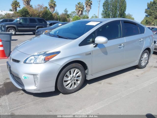 JTDKN3DP8F3068511 Toyota Prius Plug-in Base (cvt)