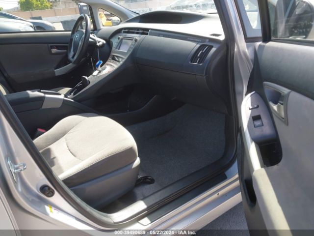 JTDKN3DP8F3068511 Toyota Prius Plug-in Base (cvt)