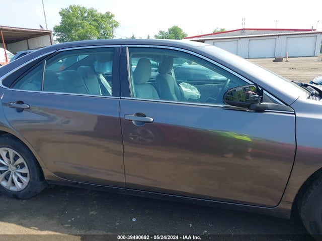 Toyota CAMRY LE 2015 4T4BF1FK7FR502836 Image 13