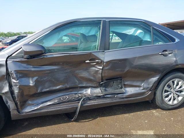 Toyota CAMRY LE 2015 4T4BF1FK7FR502836 Image 14