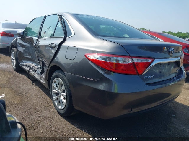 Toyota CAMRY LE 2015 4T4BF1FK7FR502836 Image 3