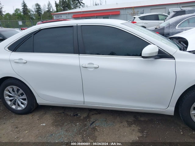 Toyota CAMRY LE 2016 4T4BF1FK4GR559867 Image 13