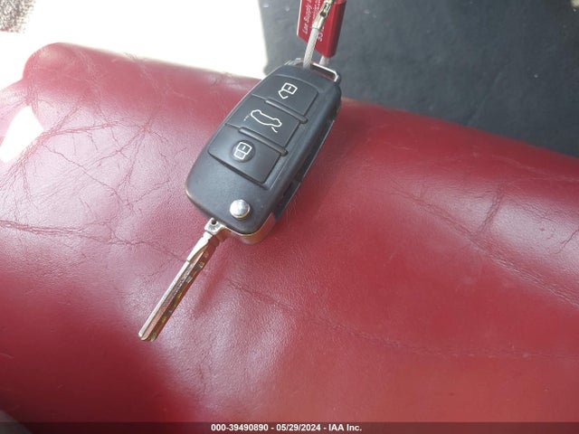 2012 AUDI R8 WUAVNAFG4CN003012 Photo 10