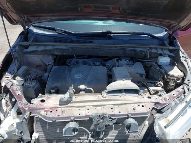 Toyota Highlander Le Plus 2019 5TDZZRFH5KS339660 Image 10