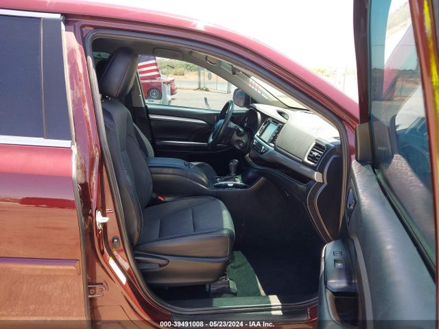 Toyota Highlander Le Plus 2019 5TDZZRFH5KS339660 Image 5